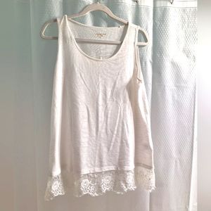 Coldwater Creek size M white tank with lace trim